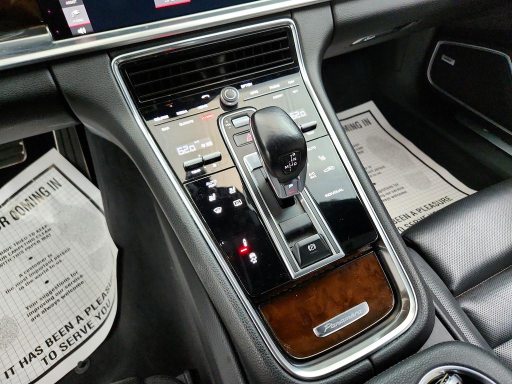 2018 Porsche Panamera 4 E-Hybrid photo