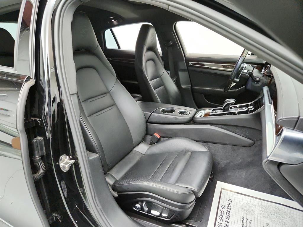 2018 Porsche Panamera 4 E-Hybrid photo
