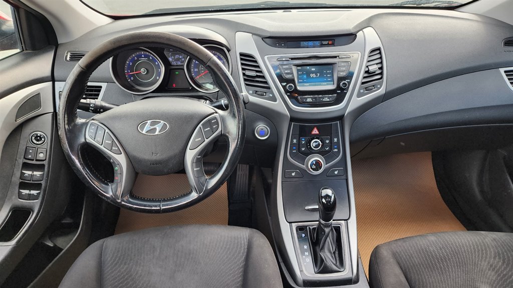 2016 Hyundai Elantra Value Edition photo