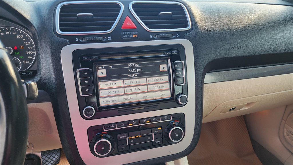 2011 Volkswagen Eos