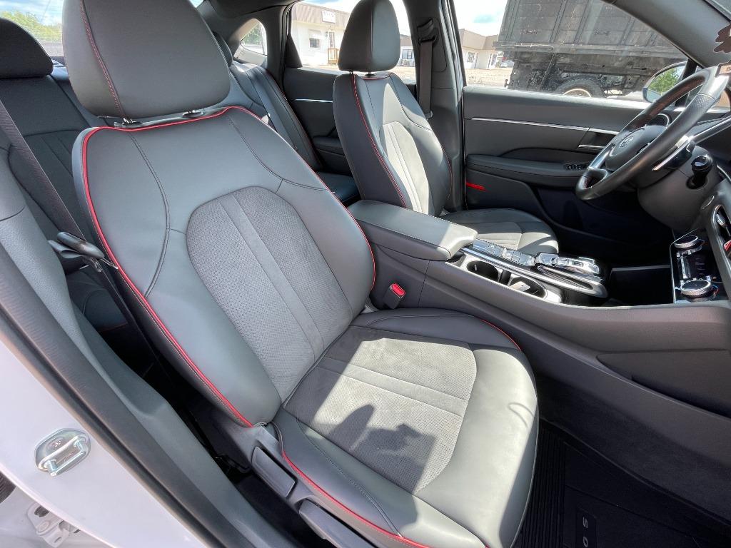2021 Hyundai Sonata  SEL Plus photo