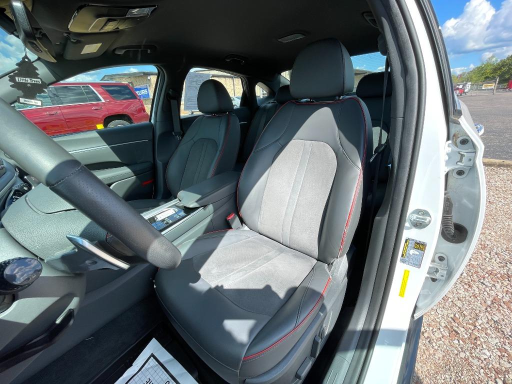 2021 Hyundai Sonata  SEL Plus photo