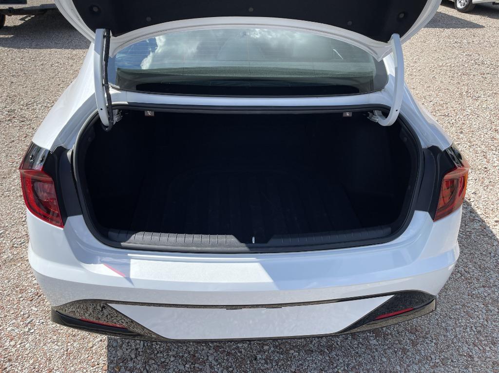 2021 Hyundai Sonata  SEL Plus photo