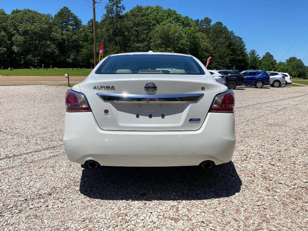 2014 Nissan Altima 2.5 photo