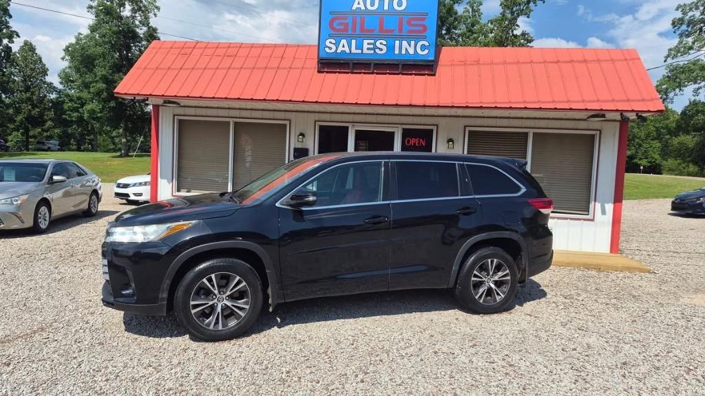 2018 Toyota Highlander - $23,495