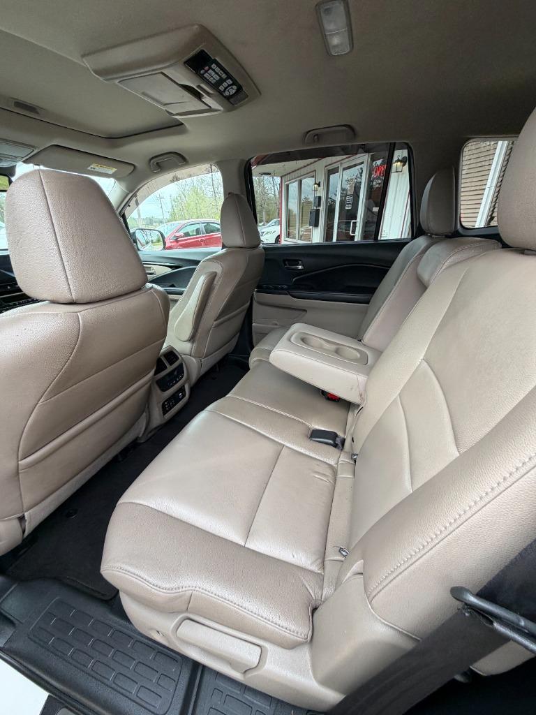 2017 Honda Pilot - $21,495