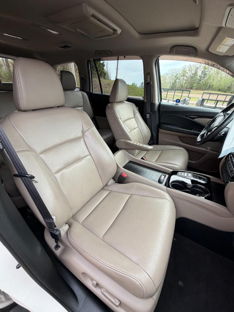 2017 Honda Pilot - $21,495