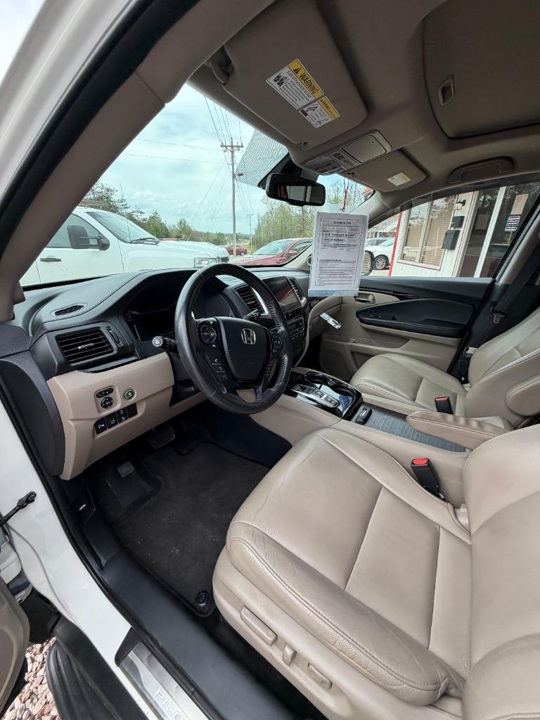 2017 Honda Pilot - $21,495