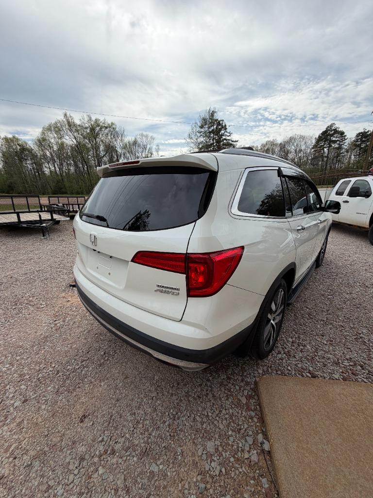2017 Honda Pilot - $21,495