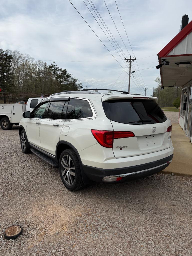 2017 Honda Pilot - $21,495