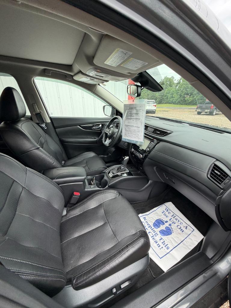 2020 Nissan Rogue - $18,995