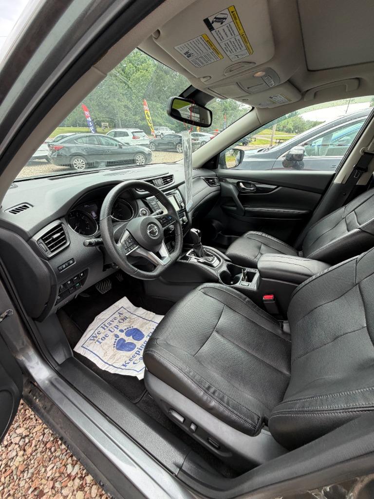 2020 Nissan Rogue - $18,995