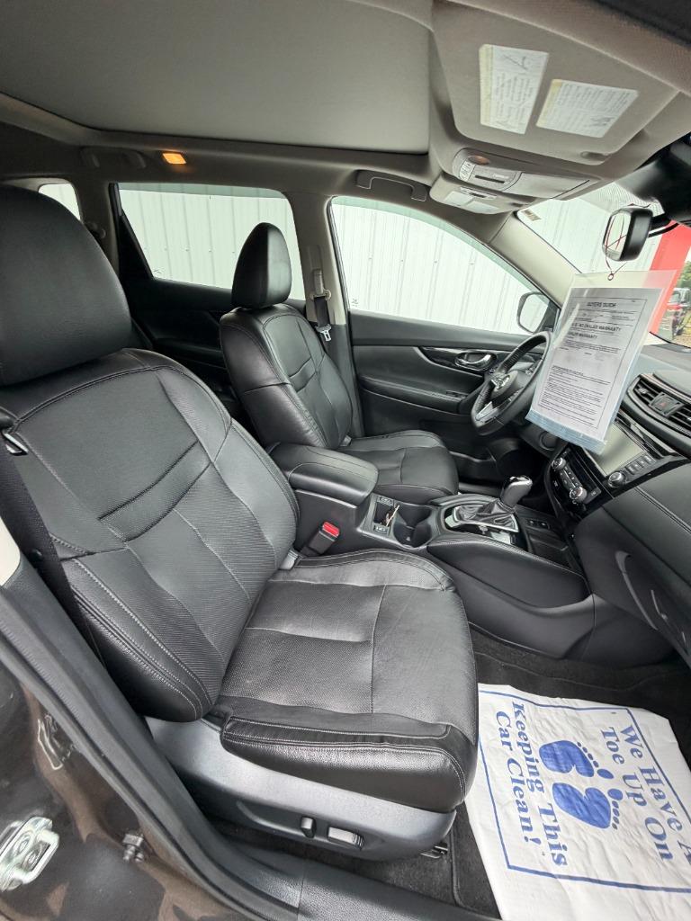 2020 Nissan Rogue - $18,995