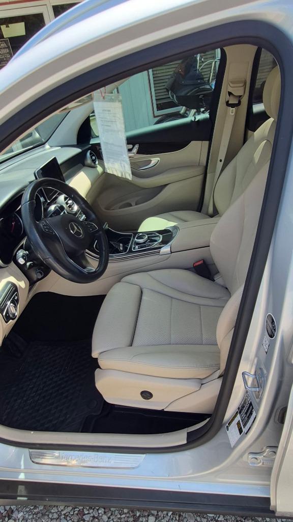 2019 Mercedes-Benz C-Class - $17,995