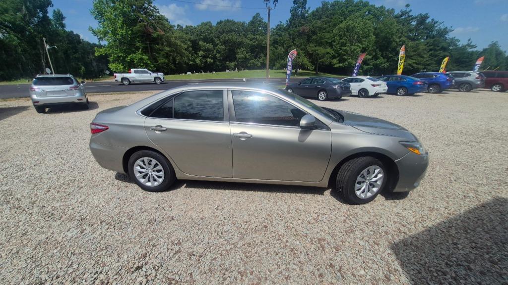 2017 Toyota Camry - $13,995