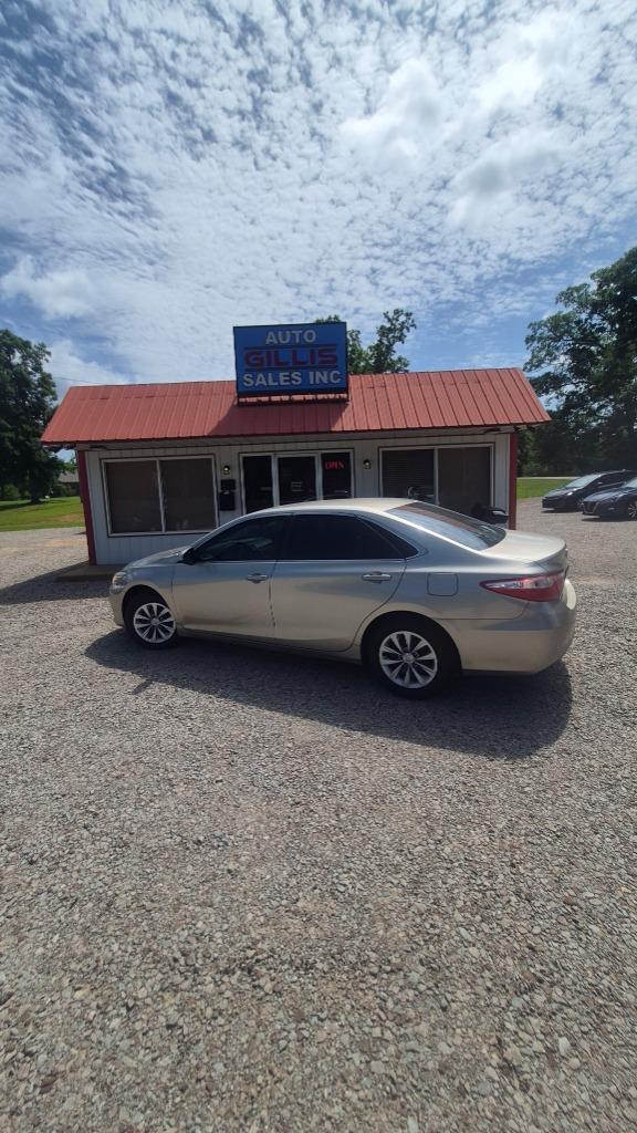 2017 Toyota Camry - $13,995