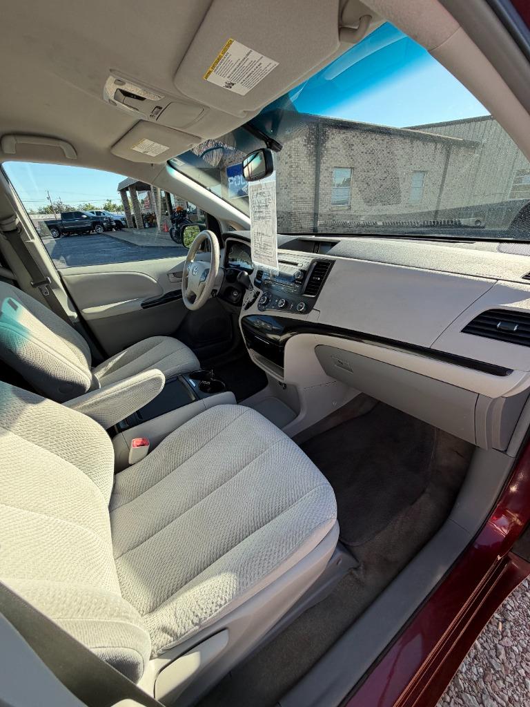 2011 Toyota Sienna - $12,995