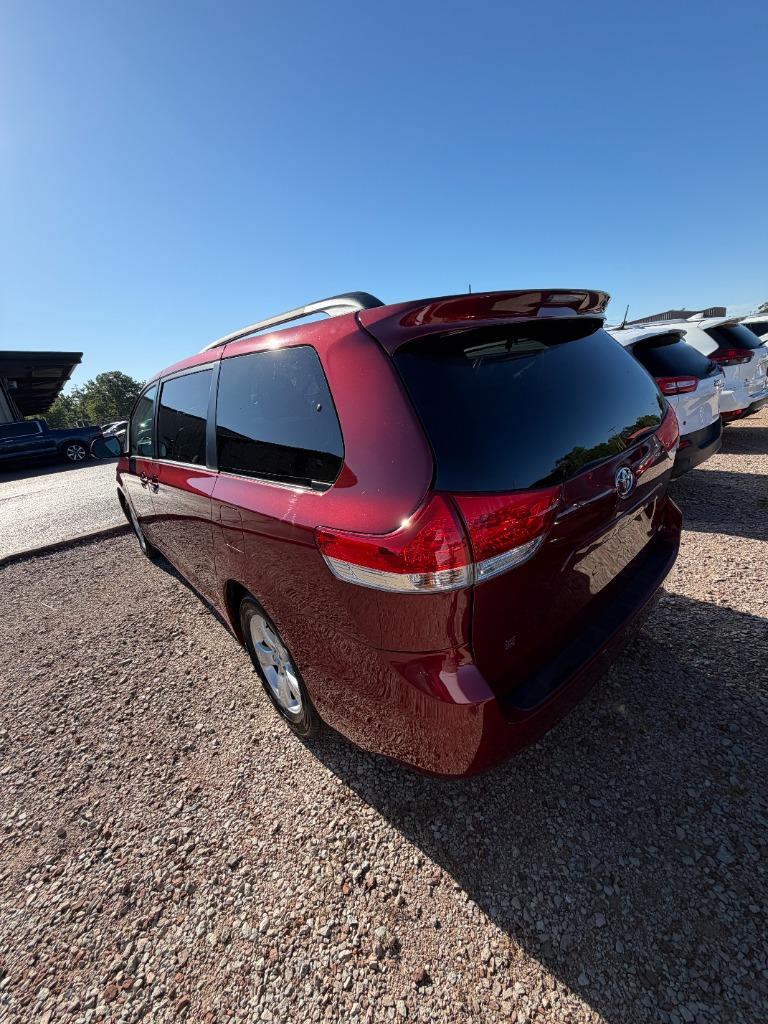 2011 Toyota Sienna - $12,995