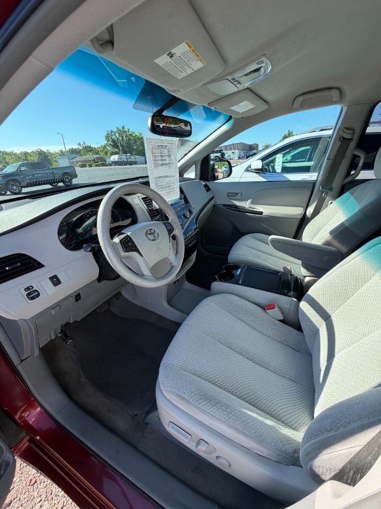 2011 Toyota Sienna - $12,995