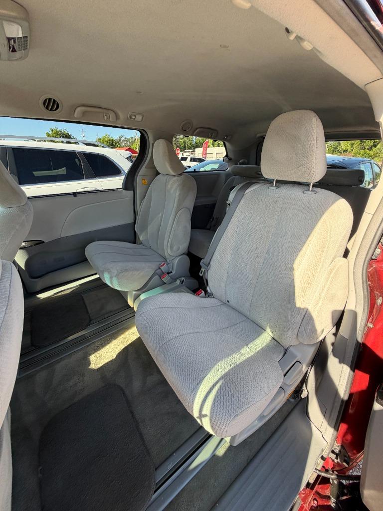 2011 Toyota Sienna - $12,995