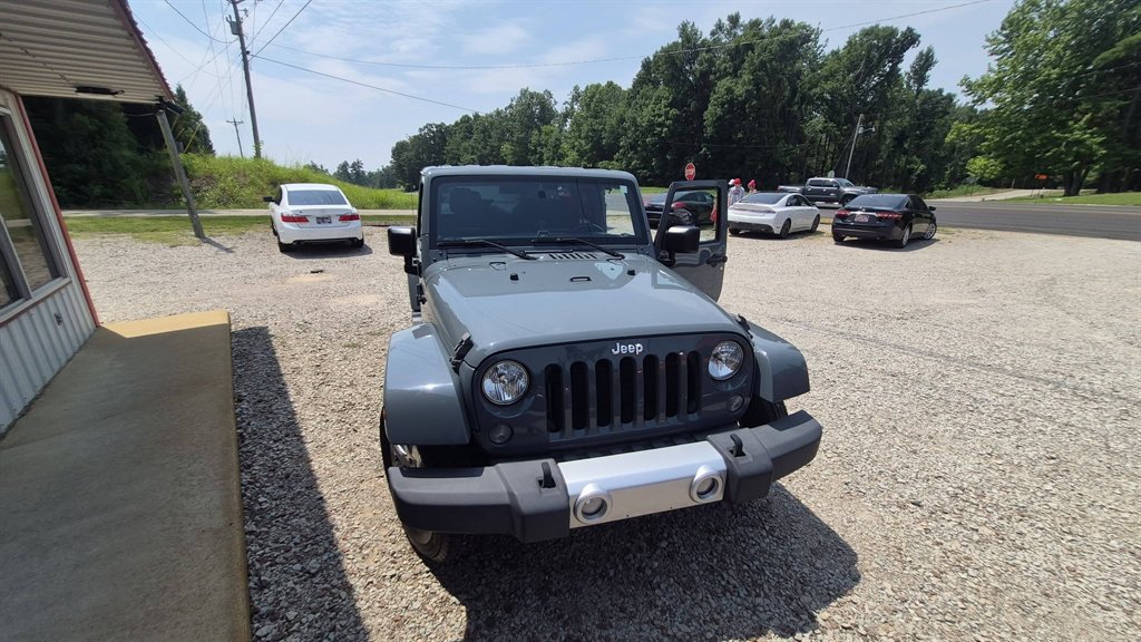 2015 Jeep Wrangler - $17,995