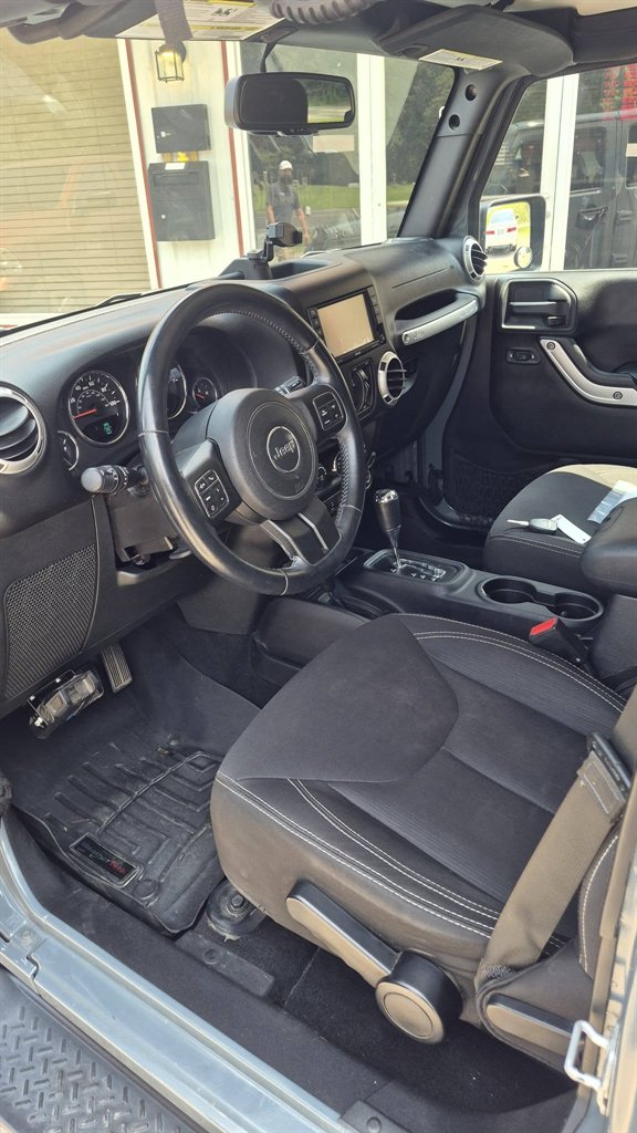 2015 Jeep Wrangler - $17,995