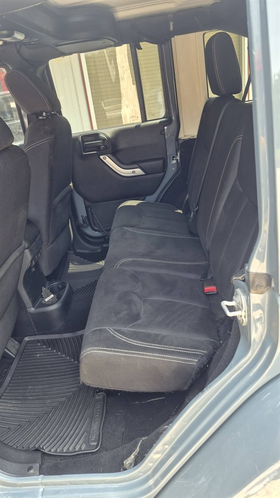 2015 Jeep Wrangler - $17,995