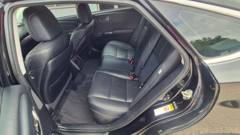 2015 Toyota Avalon - $13,999