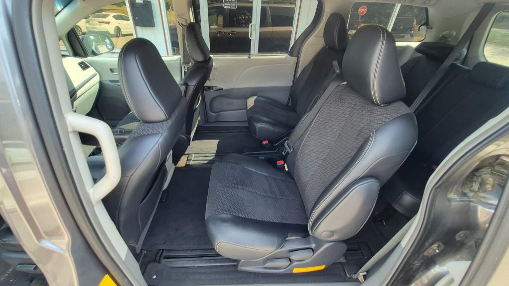 2012 Toyota Sienna - $10,995
