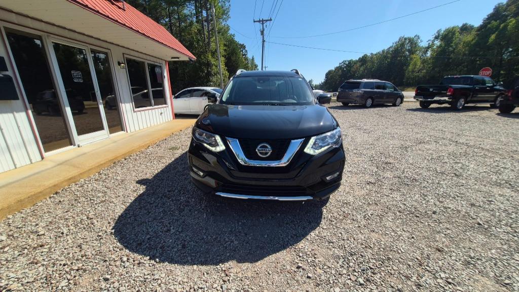 2020 Nissan Rogue - $17,995