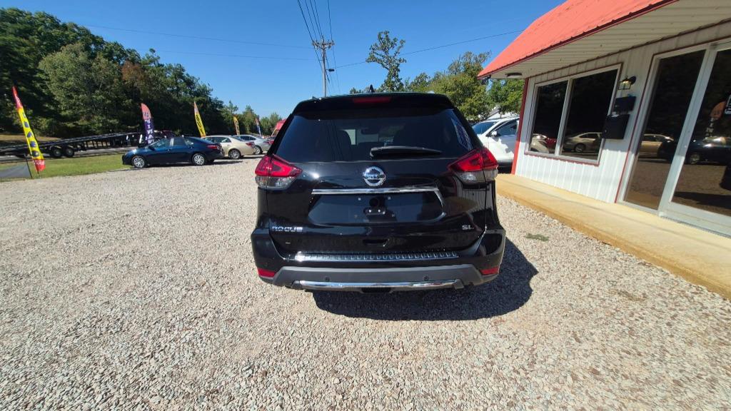 2020 Nissan Rogue - $17,995