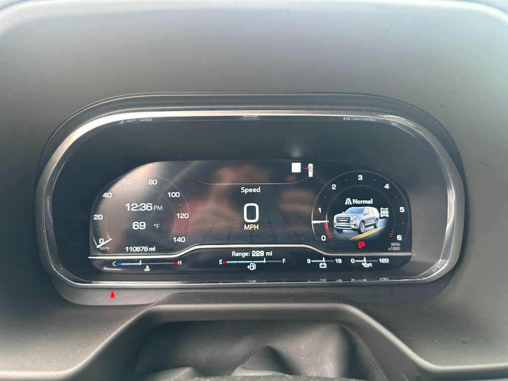 2022 GMC Yukon SLT photo