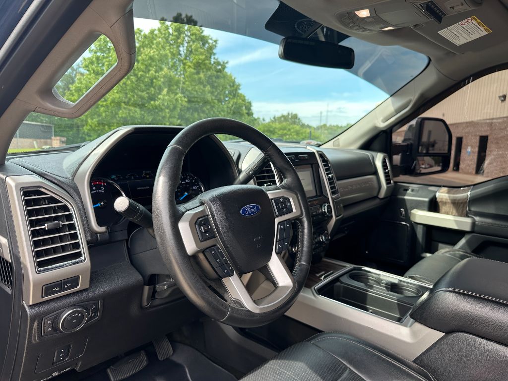2017 Ford F250sd Lariat photo
