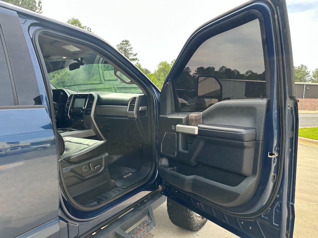 2017 Ford F250sd Lariat photo