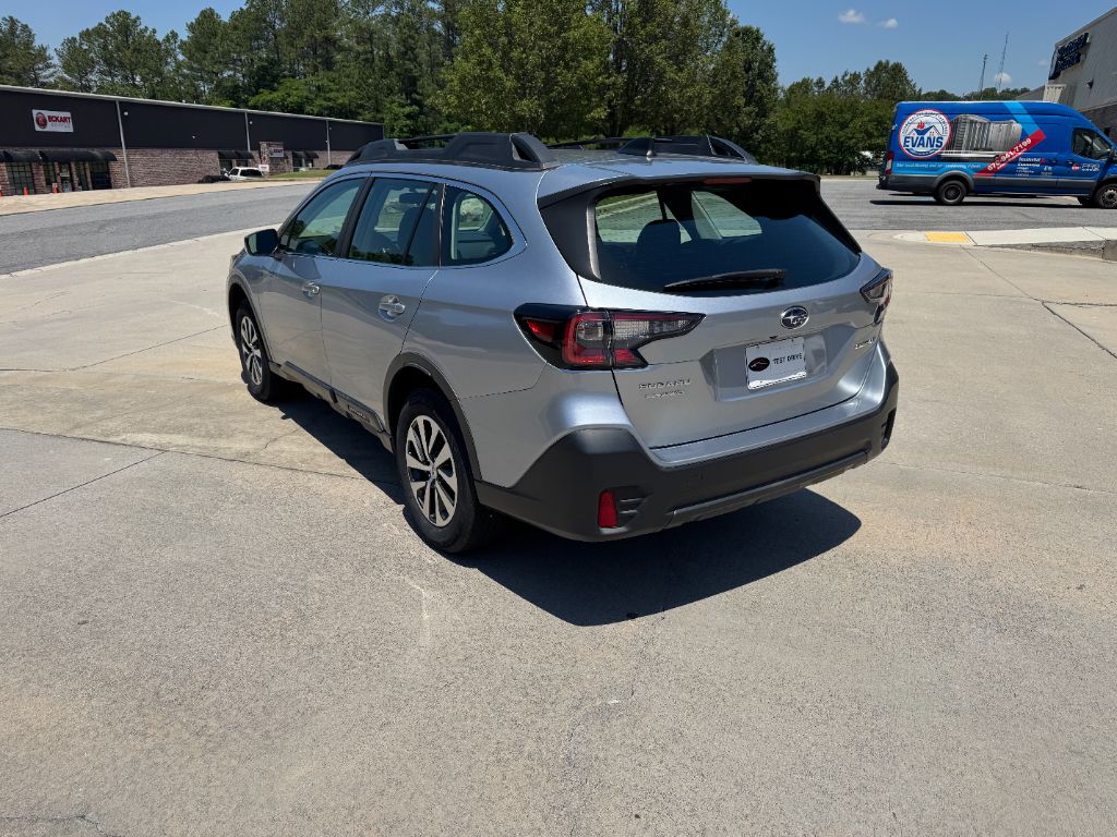 2021 Subaru Outback - $19,000