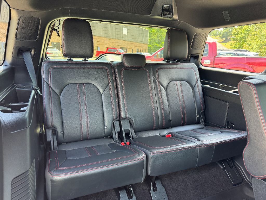 2022 Ford Expedition - $39,500