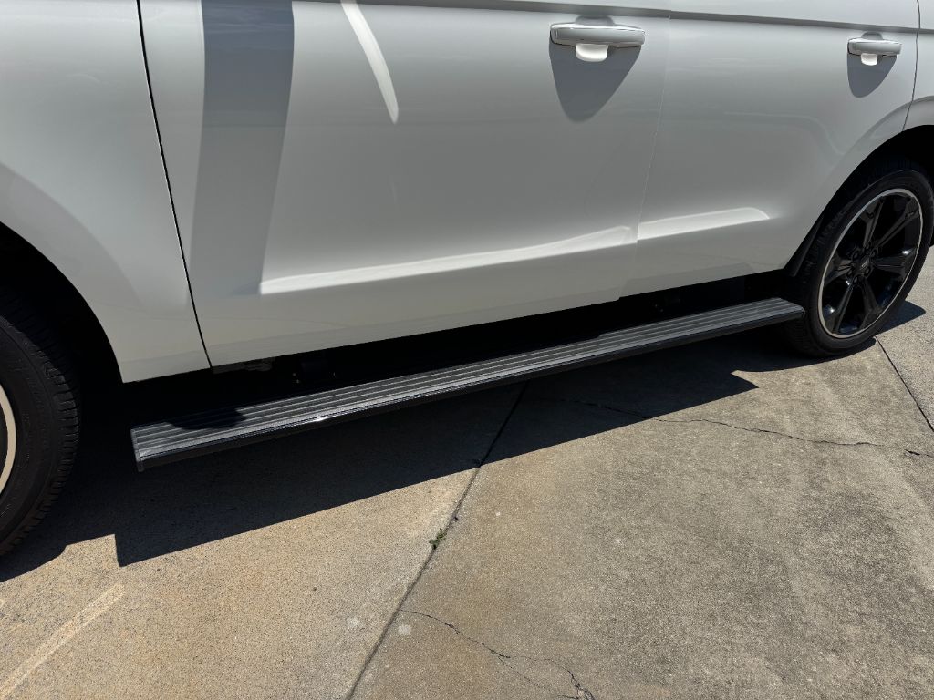 2022 Ford Expedition - $39,500
