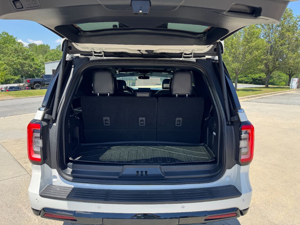 2022 Ford Expedition - $39,500