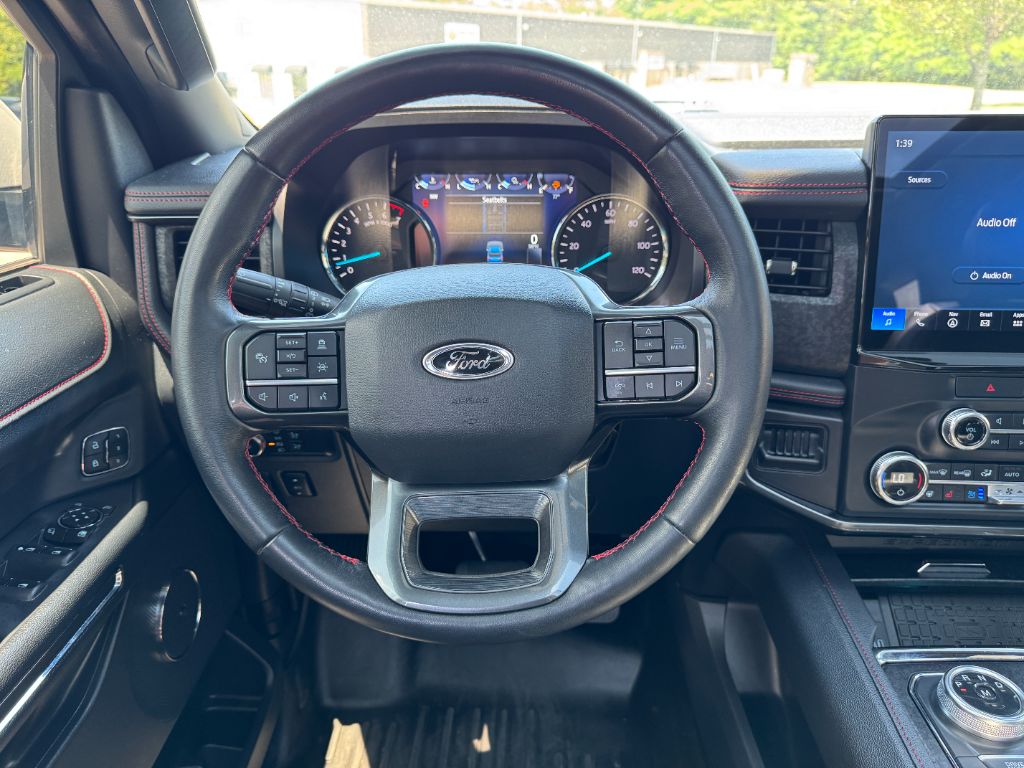 2022 Ford Expedition - $39,500