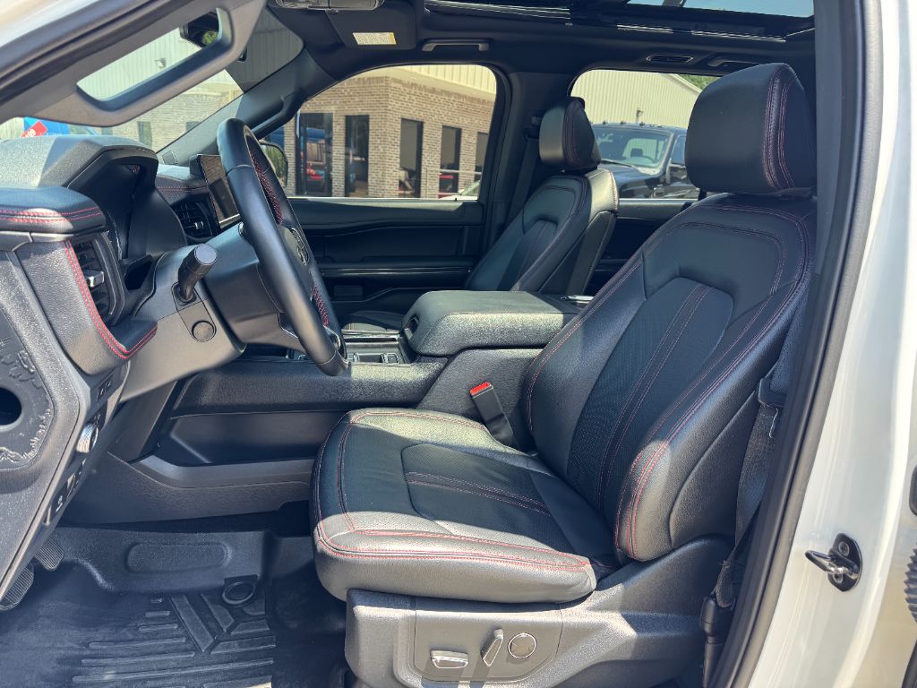2022 Ford Expedition - $39,500