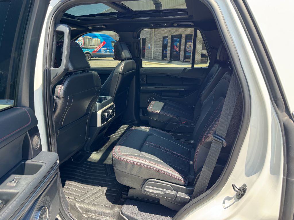 2022 Ford Expedition - $39,500