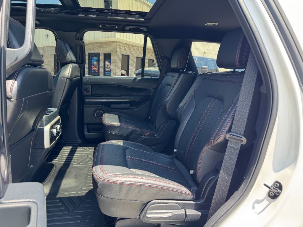 2022 Ford Expedition - $39,500