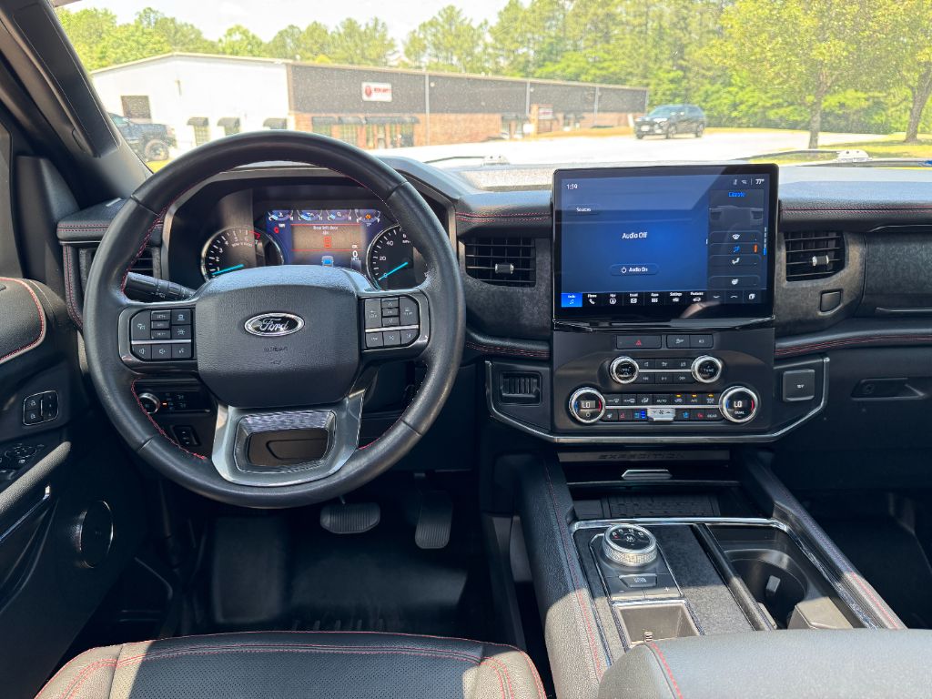 2022 Ford Expedition - $39,500
