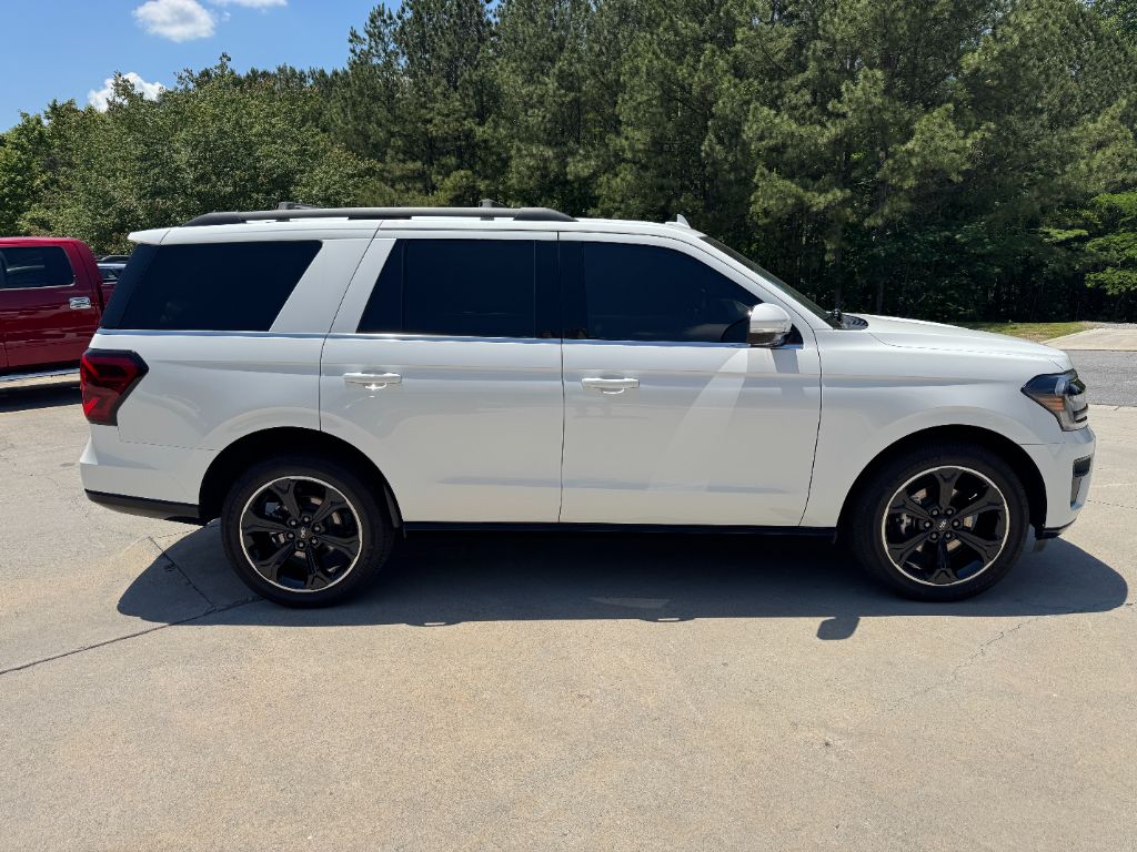2022 Ford Expedition - $39,500
