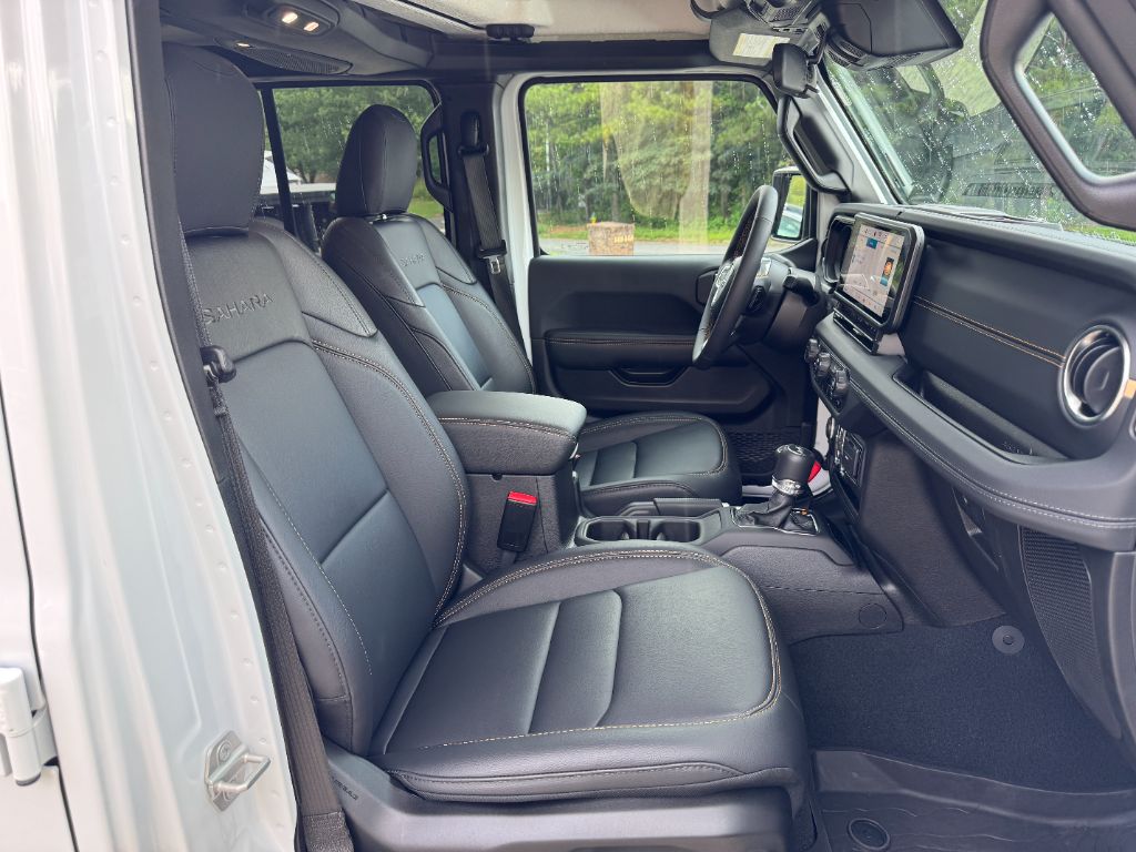 2024 Jeep Wrangler - $45,000