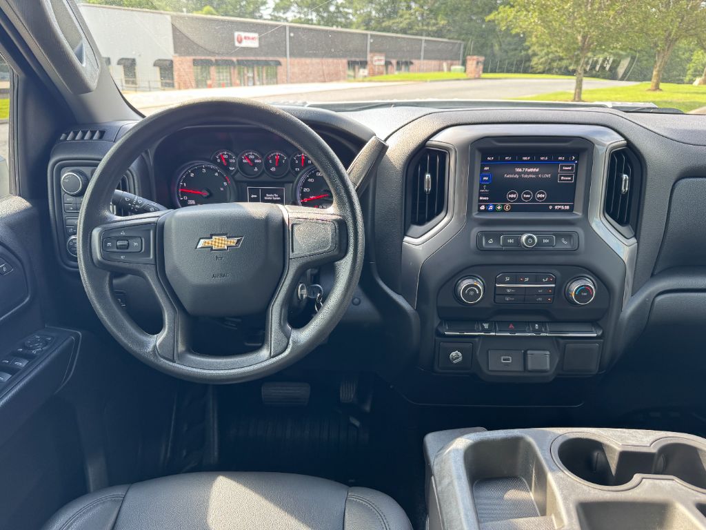 2020 Chevrolet Silverado 3500HD C/C - $38,000