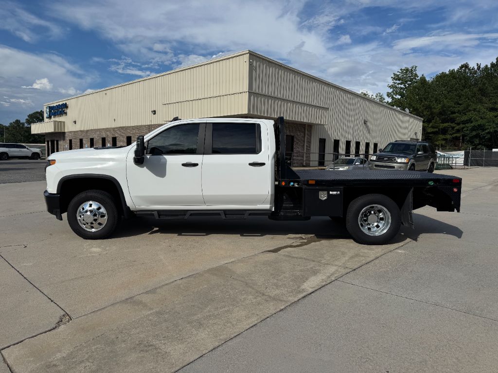 2020 Chevrolet Silverado 3500HD C/C - $38,000