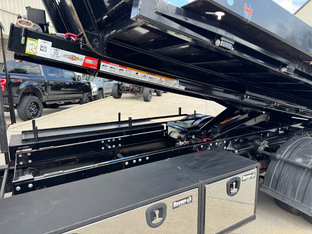 2022 International Cv515 - $67,500