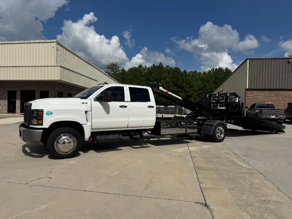 2022 International Cv515 - $67,500