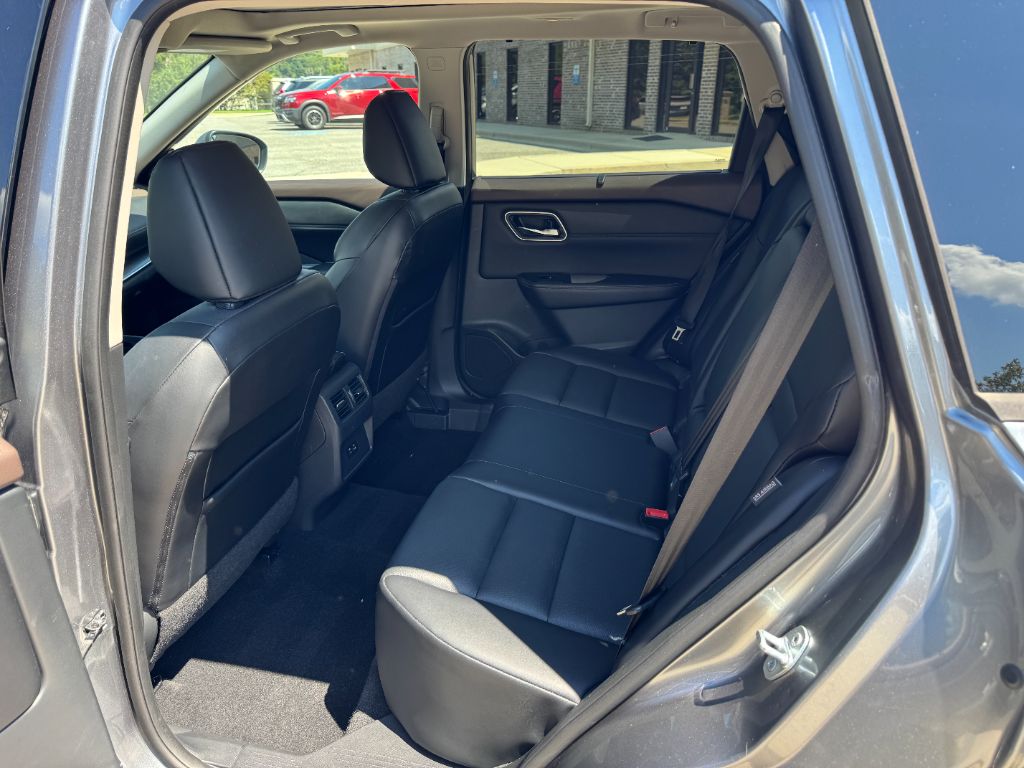 2021 Nissan Rogue - $19,000